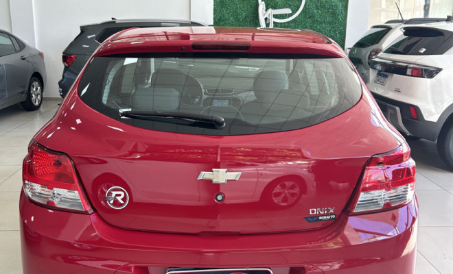 GM - Chevrolet ONIX HATCH LS 1.0 8V FlexPower 5p Mec. 2015 Flex-1
