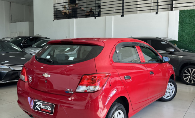 GM - Chevrolet ONIX HATCH LS 1.0 8V FlexPower 5p Mec. 2015 Flex-2