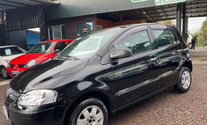 VW - VolksWagen Fox Sportline/Sports 1.0 Tot.Flex 8V 4p 2006 Flex