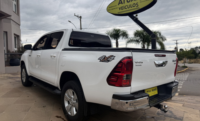 Toyota Hilux CD SRV 4x4 2.8 TDI Diesel Aut. 2018 Diesel-3