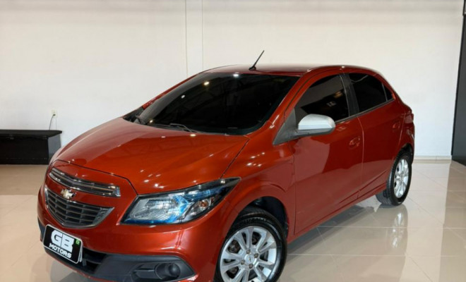 GM - Chevrolet ONIX  Lollapalooza 1.0 F.Power 5p Mec. 2014 Flex