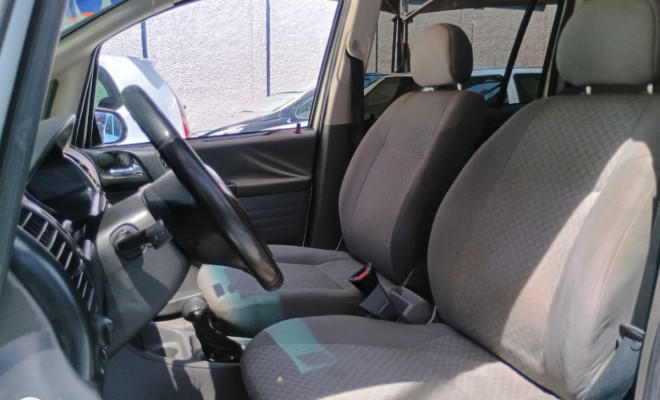 GM - Chevrolet Zafira Expres. 2.0 MPFI FlexPower 5p Aut 2012 Flex-3