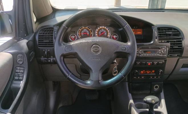 GM - Chevrolet Zafira Expres. 2.0 MPFI FlexPower 5p Aut 2012 Flex-10