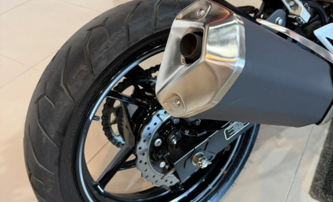 KAWASAKI NINJA 400 2023 Gasolina-3