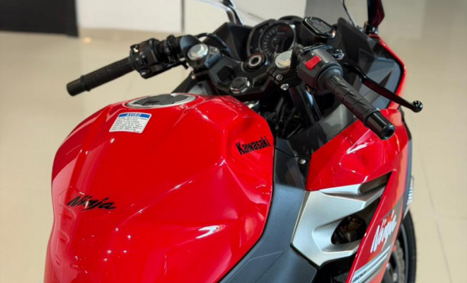 KAWASAKI NINJA 400 2023 Gasolina-12