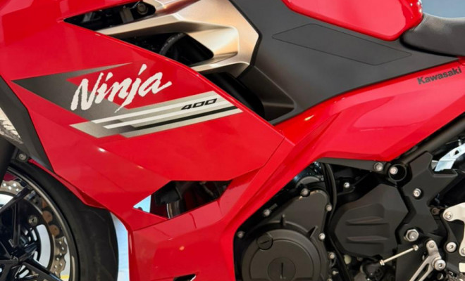 KAWASAKI NINJA 400 2023 Gasolina-7