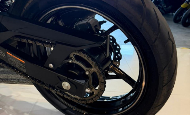 KAWASAKI NINJA 400 2023 Gasolina-5