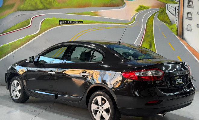 Renault FLUENCE Sed. Dynamique 2.0 16V FLEX Mec. 2014 Flex-2