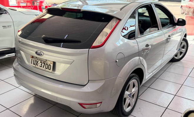Ford Focus 1.6 GLX 2013-3