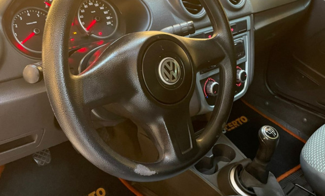 VW - VolksWagen Gol (novo) 1.0 2012 Flex   Completo    AC/TROCAS-7