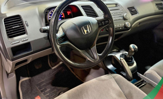 Honda Civic Sedan LXS 1.8/1.8 Flex 16V Mec. 4p 2010 Flex-4