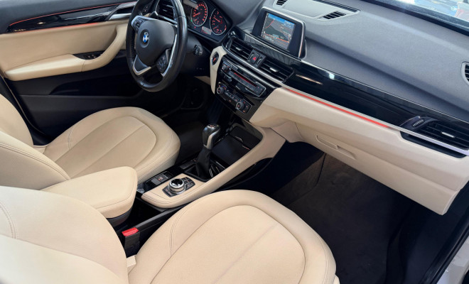 BMW X1 SDRIVE 20i 2.0/2.0 TB Acti.Flex Aut. 2017 Flex-6