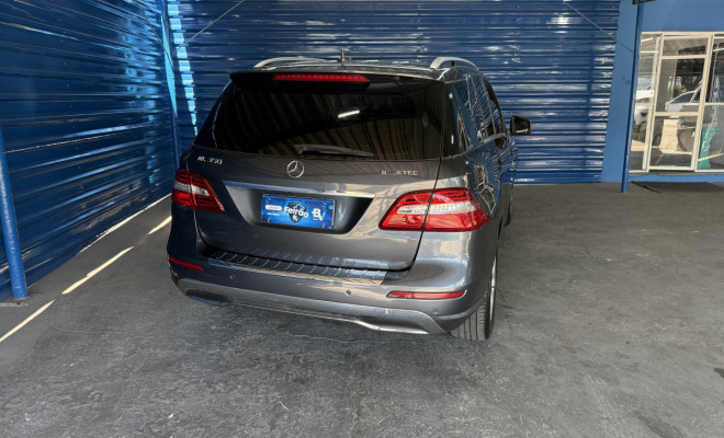 Mercedes-Benz ML-350 3.0 V6  4x4 Diesel 2014 Diesel-4