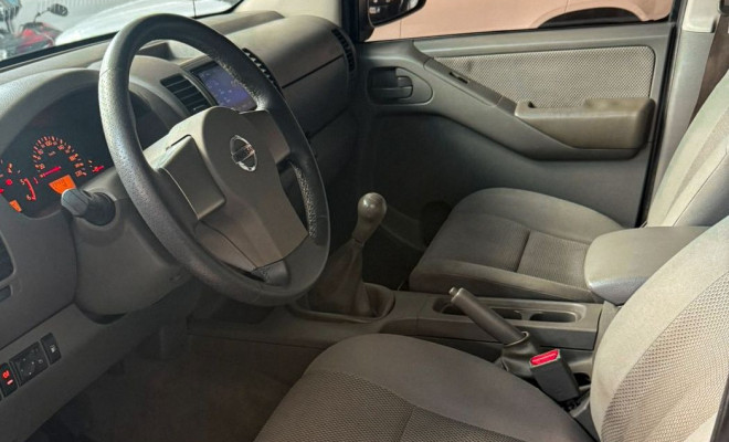 Nissan Frontier SE/SE Strik CD 4x4 2.5 TB Dies. 2011 Diesel-2