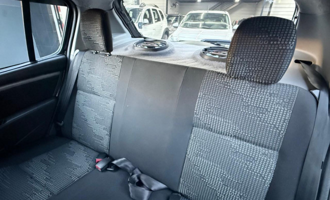 Renault SANDERO Expression Hi-Flex 1.6 8V 5p 2009 Flex-1