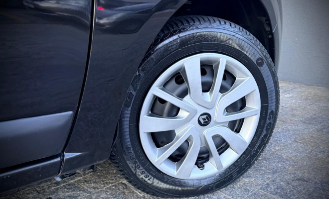 Renault SANDERO Expression Hi-Flex 1.6 8V 5p 2009 Flex-4