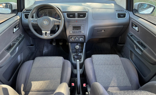 VW - VolksWagen Fox 1.6 Mi Total Flex 8V 5p 2013 Flex-4