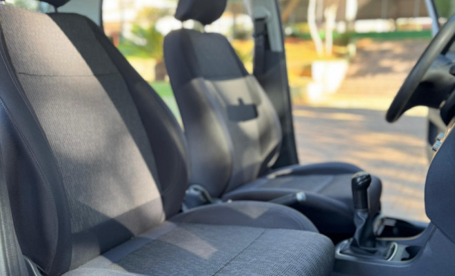 VW - VolksWagen Fox 1.6 Mi Total Flex 8V 5p 2013 Flex-5