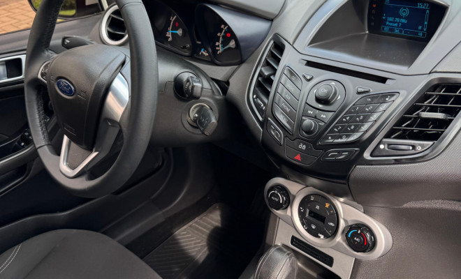 Ford Fiesta 1.6 16V Flex Aut. 5p 2014 Flex-6