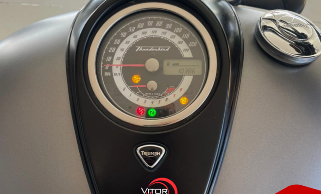 TRIUMPH THUNDERBIRD 1700 STORM 2013 Gasolina-3