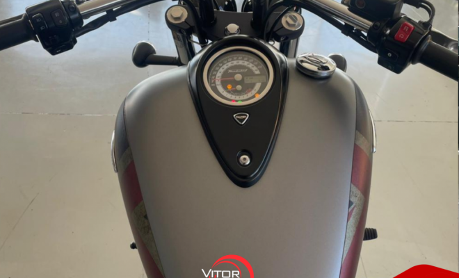TRIUMPH THUNDERBIRD 1700 STORM 2013 Gasolina-0
