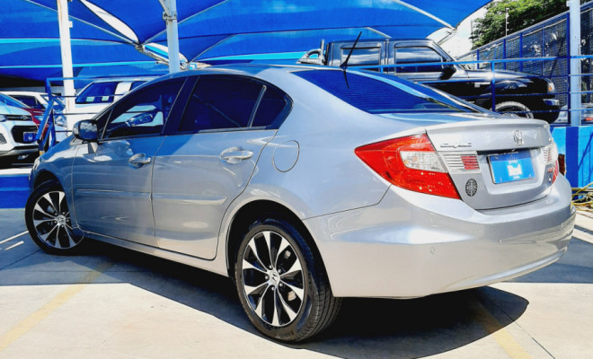 Honda Civic Sedan LXR 2.0 Flexone 16V Aut. 4p 2016 Flex-2