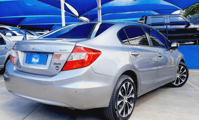 Honda Civic Sedan LXR 2.0 Flexone 16V Aut. 4p 2016 Flex-4