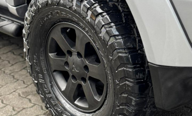 Mitsubishi Pajero Sport HPE 2.5 4x4 Diesel Aut. 2007 Diesel-13