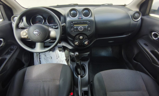 Nissan VERSA SL 1.6 16V Flex Fuel 4p Mec. 2014 Flex-5
