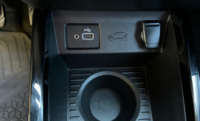 Renault KWID Intense 1.0 Flex 12V 5p Mec. 2023 Flex-10