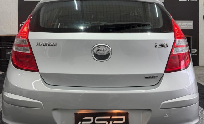 Hyundai i30 2.0 16V 145cv 5p Aut. 2010 Gasolina-6