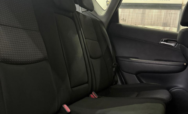 Hyundai i30 2.0 16V 145cv 5p Aut. 2010 Gasolina-11