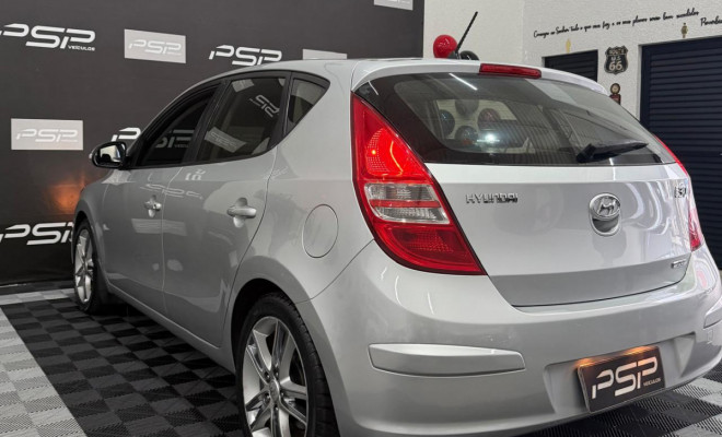 Hyundai i30 2.0 16V 145cv 5p Aut. 2010 Gasolina-5