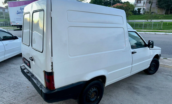 Fiat Fiorino Furgão 1.3 Fire Flex - 2011-2