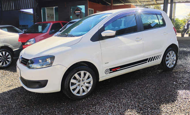 VW - VolksWagen Fox 1.0 Mi Total Flex 8V 5p 2013 Flex-0