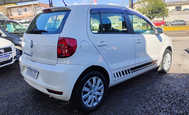 VW - VolksWagen Fox 1.0 Mi Total Flex 8V 5p 2013 Flex-2