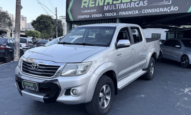 Toyota Hilux CD SRV 4x2 2.7 Flex 16V Aut. 2015 Flex