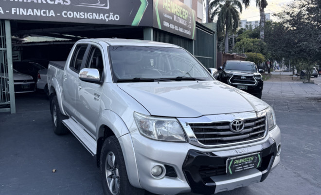 Toyota Hilux CD SRV 4x2 2.7 Flex 16V Aut. 2015 Flex-0