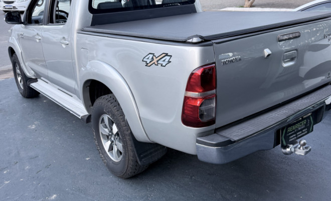 Toyota Hilux CD SRV 4x2 2.7 Flex 16V Aut. 2015 Flex-1