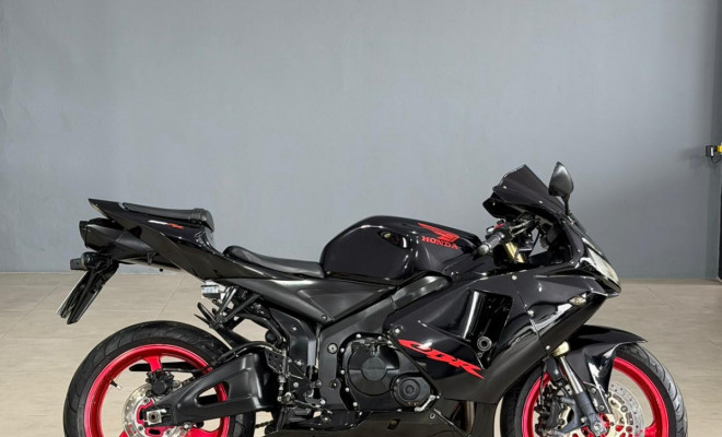 HONDA CBR 600 RR 2006 Gasolina-1