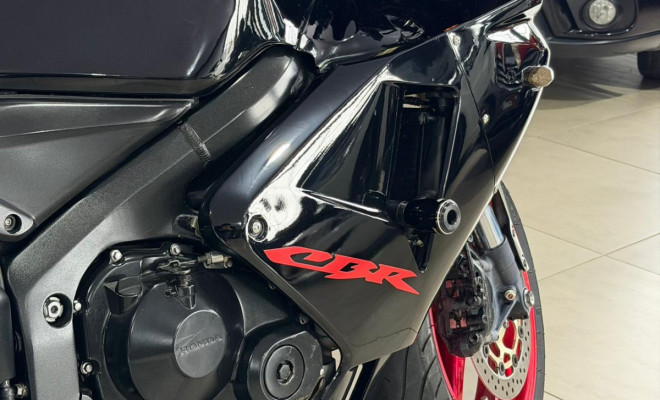 HONDA CBR 600 RR 2006 Gasolina-16