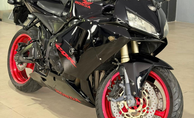 HONDA CBR 600 RR 2006 Gasolina-2