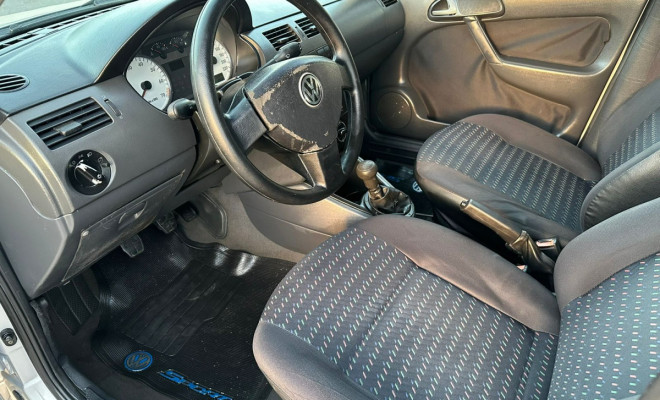 VW Parati Mi 1.6 Total Flex - 2004-7