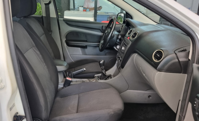 Ford Focus 1.6 S/SE/SE Plus Flex 8V/16V  5p 2012 Flex-6