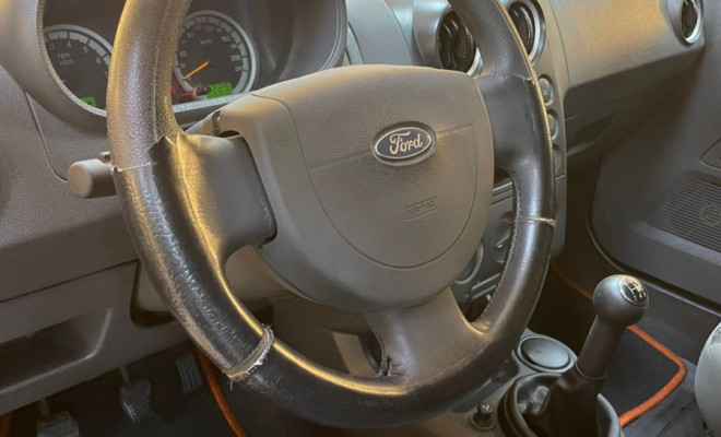 Ford EcoSport XLS 1.6 2005   100% FINANCIADO-7