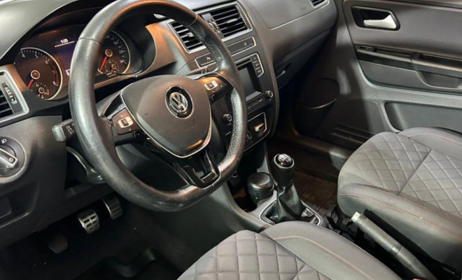 VW - VolksWagen Fox Highline1.6 Flex 16V 5p 2016 Flex-1