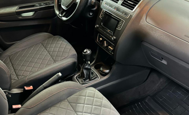 VW - VolksWagen Fox Highline1.6 Flex 16V 5p 2016 Flex-3