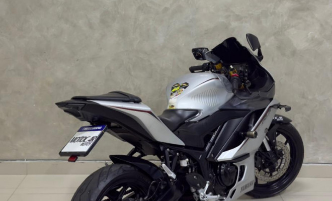 YAMAHA YZF R-3 321/ABS 2021 Gasolina-1
