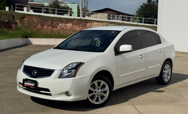 Sentra S 2.0 Aut. 2013 -- conforto, elegância e acabamento de respeito