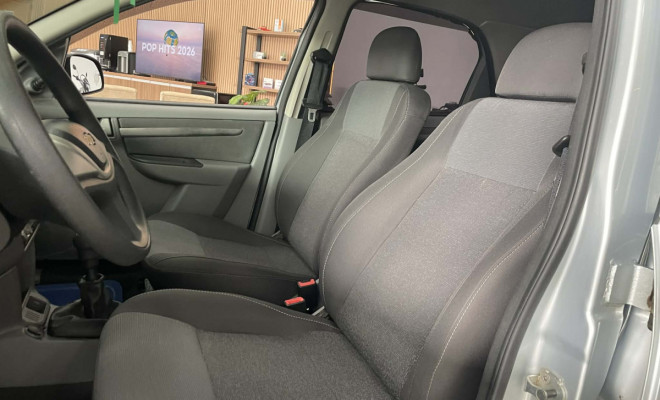 GM - Chevrolet PRISMA  Sed. Maxx/ LT 1.4 8V ECONOF. 4p 2012 Gasolina-5